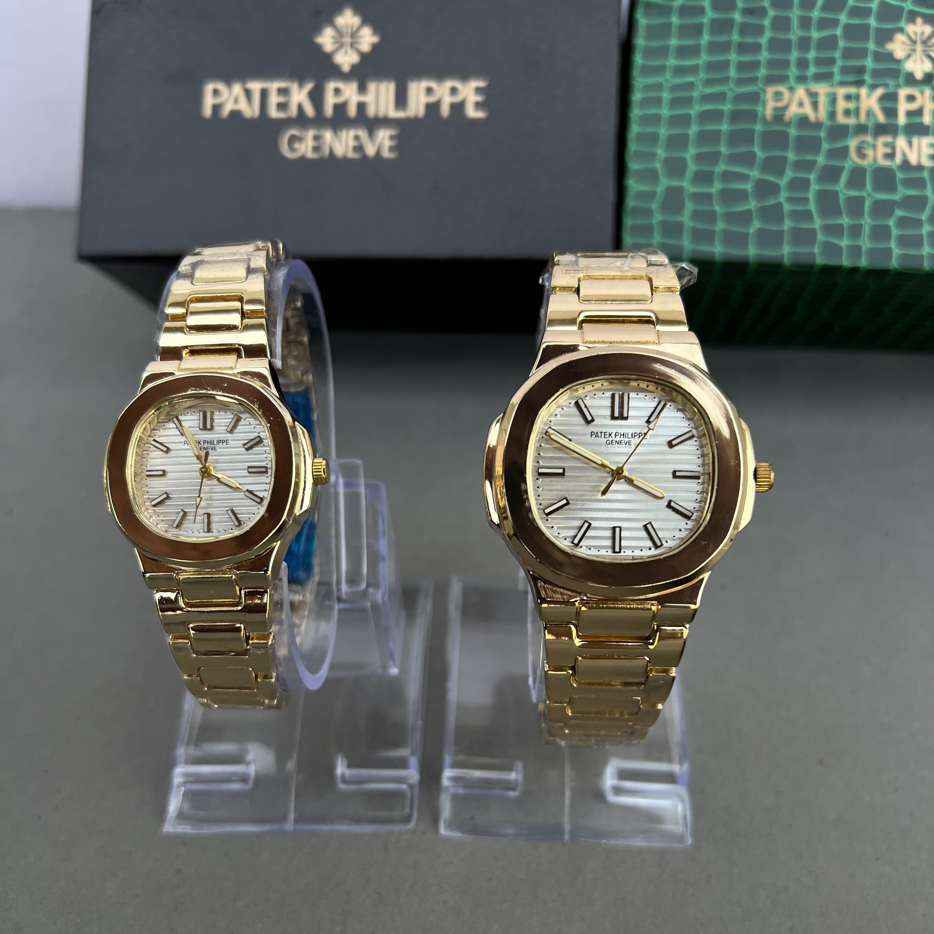 PP COUPLE WATCH GOLDEN WITH WHITE DIAL